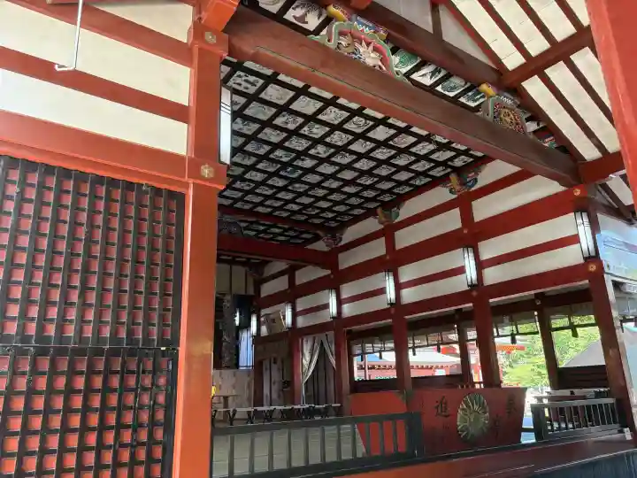 鹿児島神宮の{uncategorized: "未分類", other: "その他", undefined: "問題あり", building: "その他建物", grave: "お墓", sacred_gate: "鳥居", guardian: "狛犬", statue: "像", buddha: "仏像", history: "歴史", nature: "自然", garden: "庭園", animal: "動物", pagoda: "塔", temizu: "手水舎", mountain_gate: "山門・神門", sanctuary: "本殿・本堂", subordinate: "末社・摂社", art: "芸術", scenery: "景色", jizo: "地蔵", ema: "絵馬", goshuin: "御朱印", omikuji: "おみくじ", items: "授与品その他", amulet: "お守り", goshuincho: "御朱印帳", eats: "食事", festival: "お祭り", votive_dance: "神楽", shichigosan: "七五三参", wedding: "結婚式", experience: "体験その他", initially: "初詣", around: "周辺", anti_infection: "感染症対策"}