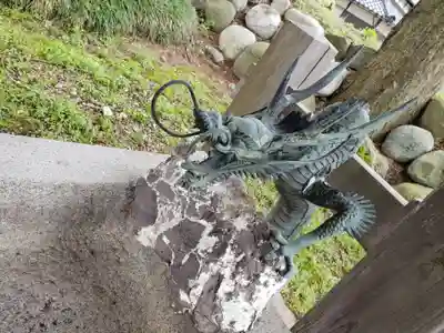  山見八幡宮の手水舎