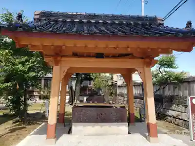 本折日吉神社の手水舎