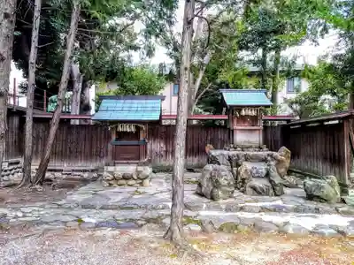 喚續社の末社・摂社