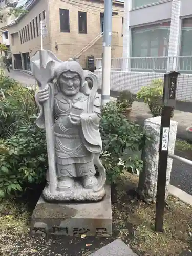 成子天神社の像