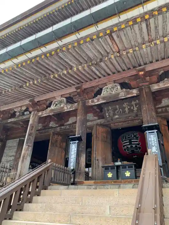 金峯山寺の本殿・本堂