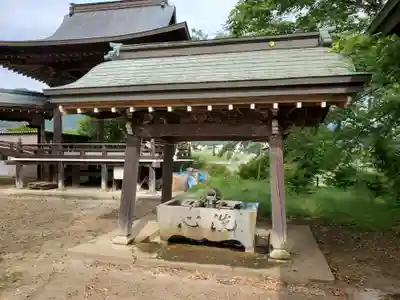 建部神社の手水舎