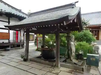 祥泉院の手水舎