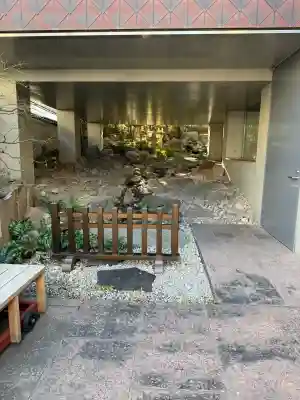 宗慶寺の{uncategorized: "未分類", other: "その他", undefined: "問題あり", building: "その他建物", grave: "お墓", sacred_gate: "鳥居", guardian: "狛犬", statue: "像", buddha: "仏像", history: "歴史", nature: "自然", garden: "庭園", animal: "動物", pagoda: "塔", temizu: "手水舎", mountain_gate: "山門・神門", sanctuary: "本殿・本堂", subordinate: "末社・摂社", art: "芸術", scenery: "景色", jizo: "地蔵", ema: "絵馬", goshuin: "御朱印", omikuji: "おみくじ", items: "授与品その他", amulet: "お守り", goshuincho: "御朱印帳", eats: "食事", festival: "お祭り", votive_dance: "神楽", shichigosan: "七五三参", wedding: "結婚式", experience: "体験その他", initially: "初詣", around: "周辺", anti_infection: "感染症対策"}