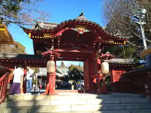 秩父神社の山門