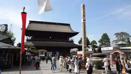 善光寺の本殿・本堂