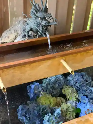 鶴峯八幡宮の手水舎