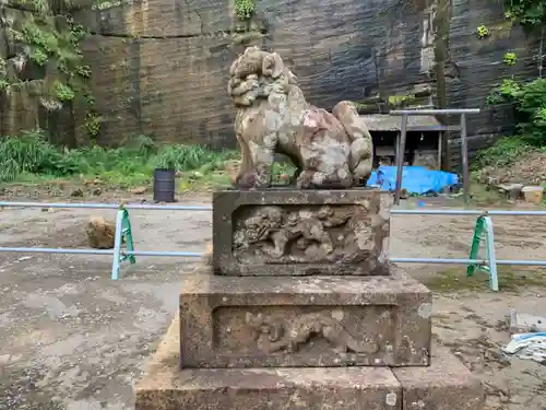 諏訪神社の狛犬