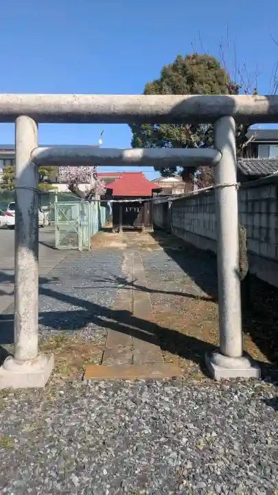 神明神社の{uncategorized: "未分類", other: "その他", undefined: "問題あり", building: "その他建物", grave: "お墓", sacred_gate: "鳥居", guardian: "狛犬", statue: "像", buddha: "仏像", history: "歴史", nature: "自然", garden: "庭園", animal: "動物", pagoda: "塔", temizu: "手水舎", mountain_gate: "山門・神門", sanctuary: "本殿・本堂", subordinate: "末社・摂社", art: "芸術", scenery: "景色", jizo: "地蔵", ema: "絵馬", goshuin: "御朱印", omikuji: "おみくじ", items: "授与品その他", amulet: "お守り", goshuincho: "御朱印帳", eats: "食事", festival: "お祭り", votive_dance: "神楽", shichigosan: "七五三参", wedding: "結婚式", experience: "体験その他", initially: "初詣", around: "周辺", anti_infection: "感染症対策"}