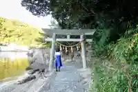 猪鼻湖神社の鳥居