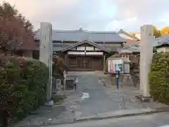 薬師寺の山門