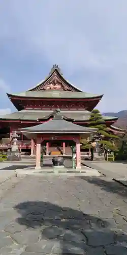 甲斐善光寺の本殿