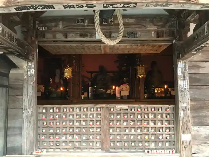 勝尾寺の本殿・本堂