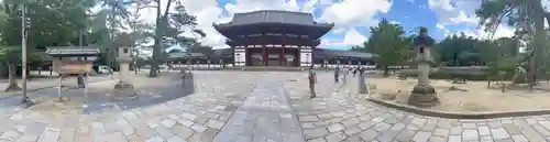 東大寺の本殿・本堂