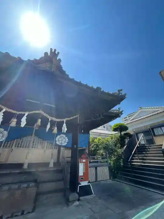 八坂神社の{uncategorized: "未分類", other: "その他", undefined: "問題あり", building: "その他建物", grave: "お墓", sacred_gate: "鳥居", guardian: "狛犬", statue: "像", buddha: "仏像", history: "歴史", nature: "自然", garden: "庭園", animal: "動物", pagoda: "塔", temizu: "手水舎", mountain_gate: "山門・神門", sanctuary: "本殿・本堂", subordinate: "末社・摂社", art: "芸術", scenery: "景色", jizo: "地蔵", ema: "絵馬", goshuin: "御朱印", omikuji: "おみくじ", items: "授与品その他", amulet: "お守り", goshuincho: "御朱印帳", eats: "食事", festival: "お祭り", votive_dance: "神楽", shichigosan: "七五三参", wedding: "結婚式", experience: "体験その他", initially: "初詣", around: "周辺", anti_infection: "感染症対策"}