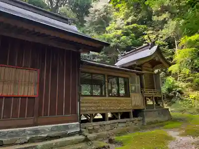 六柱神社の本殿・本堂