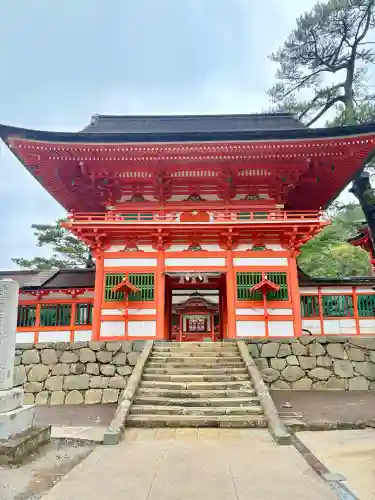 日御碕神社の{uncategorized: "未分類", other: "その他", undefined: "問題あり", building: "その他建物", grave: "お墓", sacred_gate: "鳥居", guardian: "狛犬", statue: "像", buddha: "仏像", history: "歴史", nature: "自然", garden: "庭園", animal: "動物", pagoda: "塔", temizu: "手水舎", mountain_gate: "山門・神門", sanctuary: "本殿・本堂", subordinate: "末社・摂社", art: "芸術", scenery: "景色", jizo: "地蔵", ema: "絵馬", goshuin: "御朱印", omikuji: "おみくじ", items: "授与品その他", amulet: "お守り", goshuincho: "御朱印帳", eats: "食事", festival: "お祭り", votive_dance: "神楽", shichigosan: "七五三参", wedding: "結婚式", experience: "体験その他", initially: "初詣", around: "周辺", anti_infection: "感染症対策"}