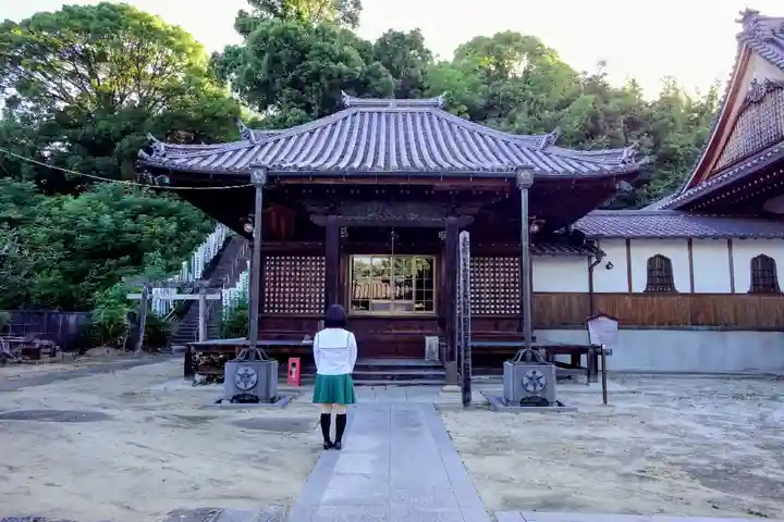 慈雲寺の本殿・本堂