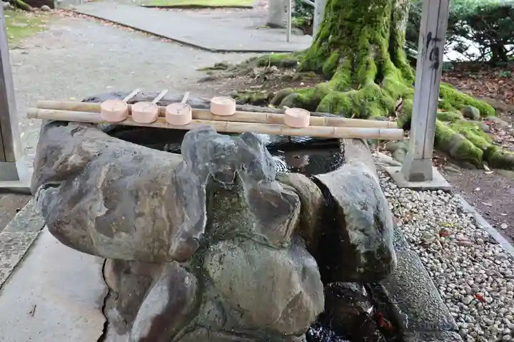三朝神社の手水舎