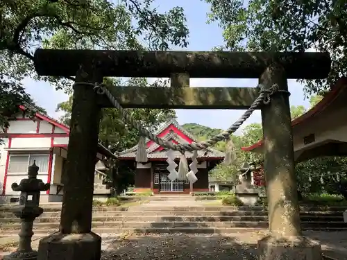 年貫神社の鳥居