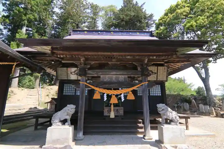 長屋神社の本殿・本堂