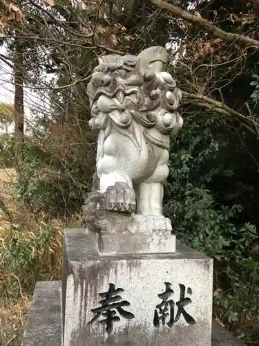 御所神社の狛犬