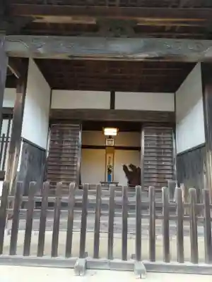 安楽寺の本殿・本堂