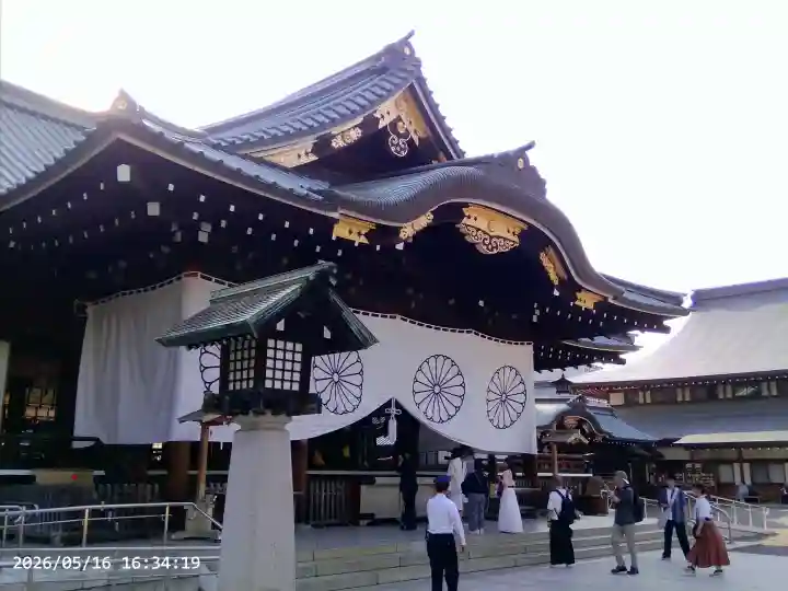 靖國神社の{uncategorized: "未分類", other: "その他", undefined: "問題あり", building: "その他建物", grave: "お墓", sacred_gate: "鳥居", guardian: "狛犬", statue: "像", buddha: "仏像", history: "歴史", nature: "自然", garden: "庭園", animal: "動物", pagoda: "塔", temizu: "手水舎", mountain_gate: "山門・神門", sanctuary: "本殿・本堂", subordinate: "末社・摂社", art: "芸術", scenery: "景色", jizo: "地蔵", ema: "絵馬", goshuin: "御朱印", omikuji: "おみくじ", items: "授与品その他", amulet: "お守り", goshuincho: "御朱印帳", eats: "食事", festival: "お祭り", votive_dance: "神楽", shichigosan: "七五三参", wedding: "結婚式", experience: "体験その他", initially: "初詣", around: "周辺", anti_infection: "感染症対策"}