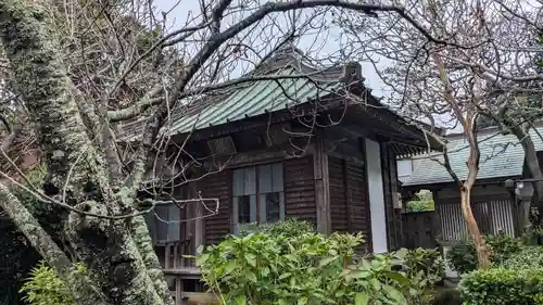 極楽寺（霊鷲山感應院極楽律寺）の末社