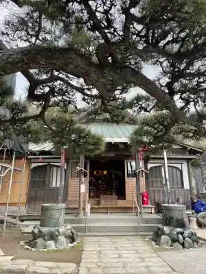本成寺の{uncategorized: "未分類", other: "その他", undefined: "問題あり", building: "その他建物", grave: "お墓", sacred_gate: "鳥居", guardian: "狛犬", statue: "像", buddha: "仏像", history: "歴史", nature: "自然", garden: "庭園", animal: "動物", pagoda: "塔", temizu: "手水舎", mountain_gate: "山門・神門", sanctuary: "本殿・本堂", subordinate: "末社・摂社", art: "芸術", scenery: "景色", jizo: "地蔵", ema: "絵馬", goshuin: "御朱印", omikuji: "おみくじ", items: "授与品その他", amulet: "お守り", goshuincho: "御朱印帳", eats: "食事", festival: "お祭り", votive_dance: "神楽", shichigosan: "七五三参", wedding: "結婚式", experience: "体験その他", initially: "初詣", around: "周辺", anti_infection: "感染症対策"}