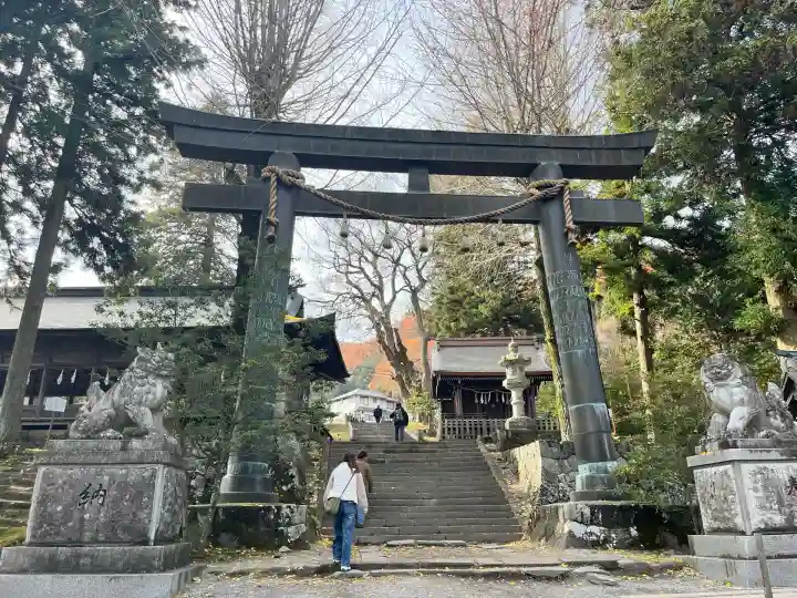 諏訪大社上社前宮(長野県)