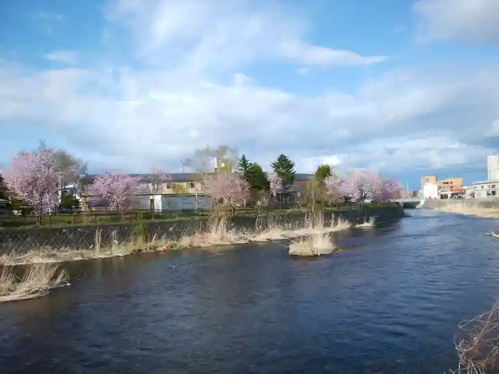 千歳神社の周辺