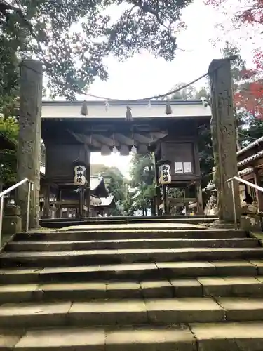 揖夜神社の山門・神門