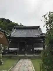 観音院の本殿