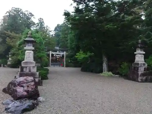 越中一宮 髙瀬神社の建物その他