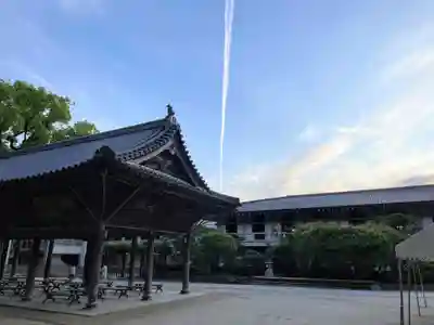 天開稲荷社の周辺