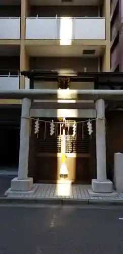 豊潤稲荷神社の鳥居