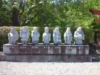 田出宇賀神社の像