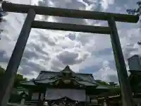 靖國神社の{uncategorized: "未分類", other: "その他", undefined: "問題あり", building: "その他建物", grave: "お墓", sacred_gate: "鳥居", guardian: "狛犬", statue: "像", buddha: "仏像", history: "歴史", nature: "自然", garden: "庭園", animal: "動物", pagoda: "塔", temizu: "手水舎", mountain_gate: "山門・神門", sanctuary: "本殿・本堂", subordinate: "末社・摂社", art: "芸術", scenery: "景色", jizo: "地蔵", ema: "絵馬", goshuin: "御朱印", omikuji: "おみくじ", items: "授与品その他", amulet: "お守り", goshuincho: "御朱印帳", eats: "食事", festival: "お祭り", votive_dance: "神楽", shichigosan: "七五三参", wedding: "結婚式", experience: "体験その他", initially: "初詣", around: "周辺", anti_infection: "感染症対策"}