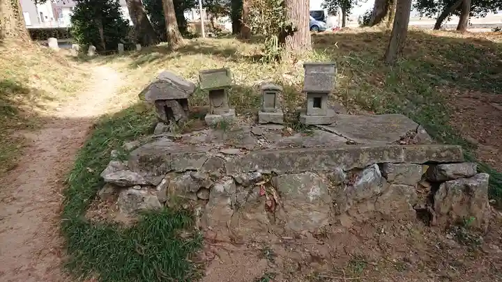 人丸神社(小中町)の末社・摂社