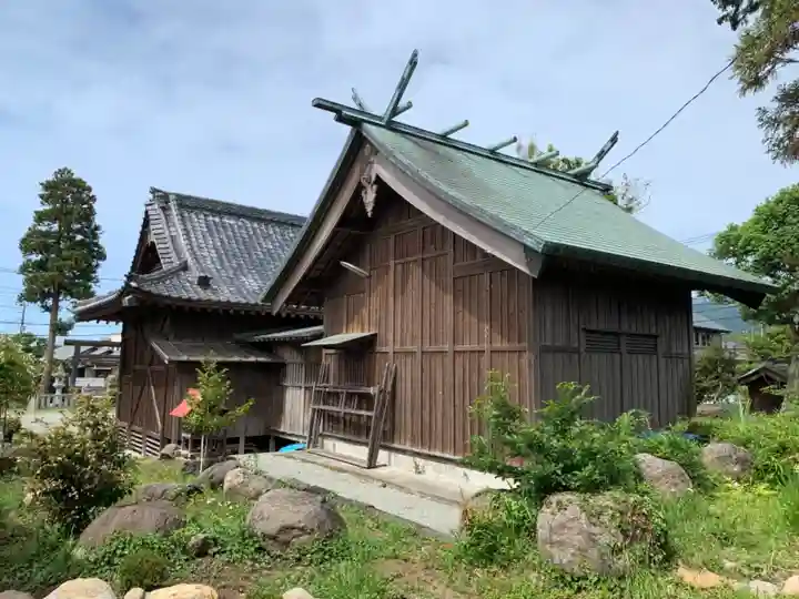 八幡宮の本殿・本堂