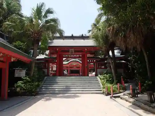 青島神社（青島神宮）の山門・神門