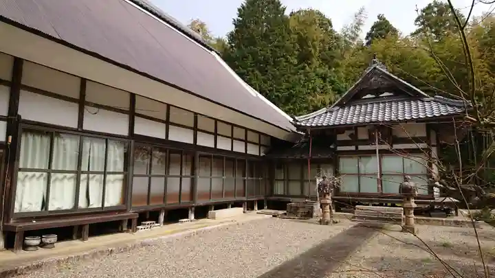 円照寺の本殿・本堂