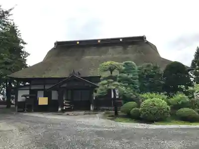 革秀寺の本殿・本堂