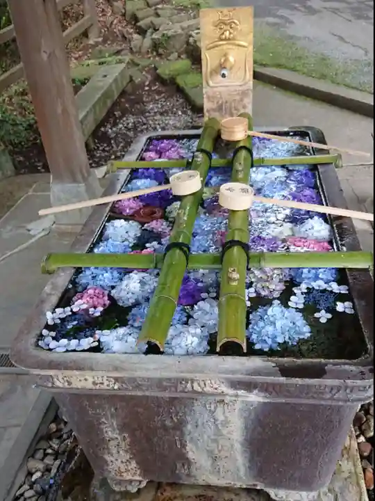 唐澤山神社の手水舎