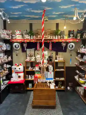 長崎尾曲がり猫神社(長崎県)