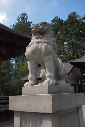 甲斐國一宮 浅間神社の狛犬