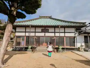 自保院の本殿・本堂