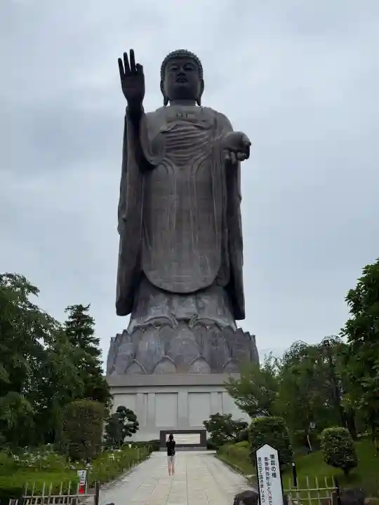 東本願寺本廟 牛久浄苑(牛久大仏)(茨城県)